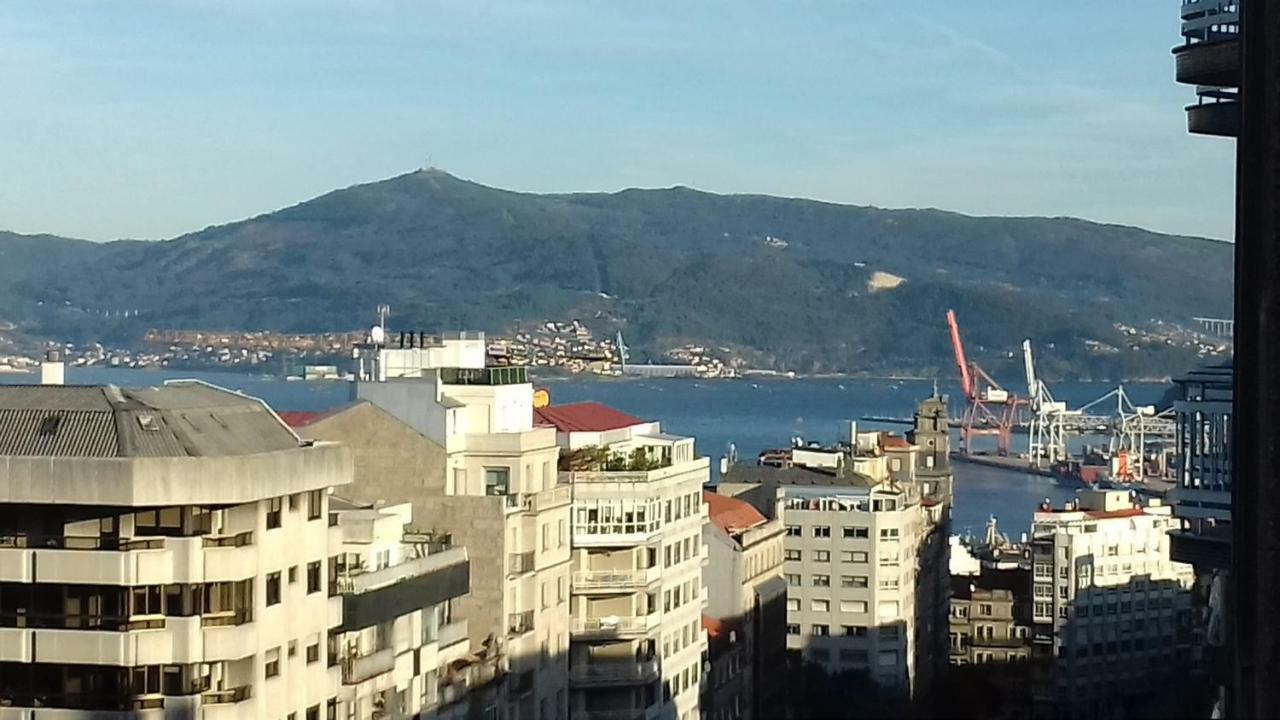 Hostal Gran Via Vigo Exteriör bild